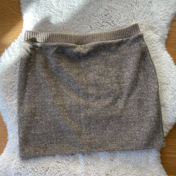 NWT New Zara fall/winter mini skirt - Picture 3 of 4